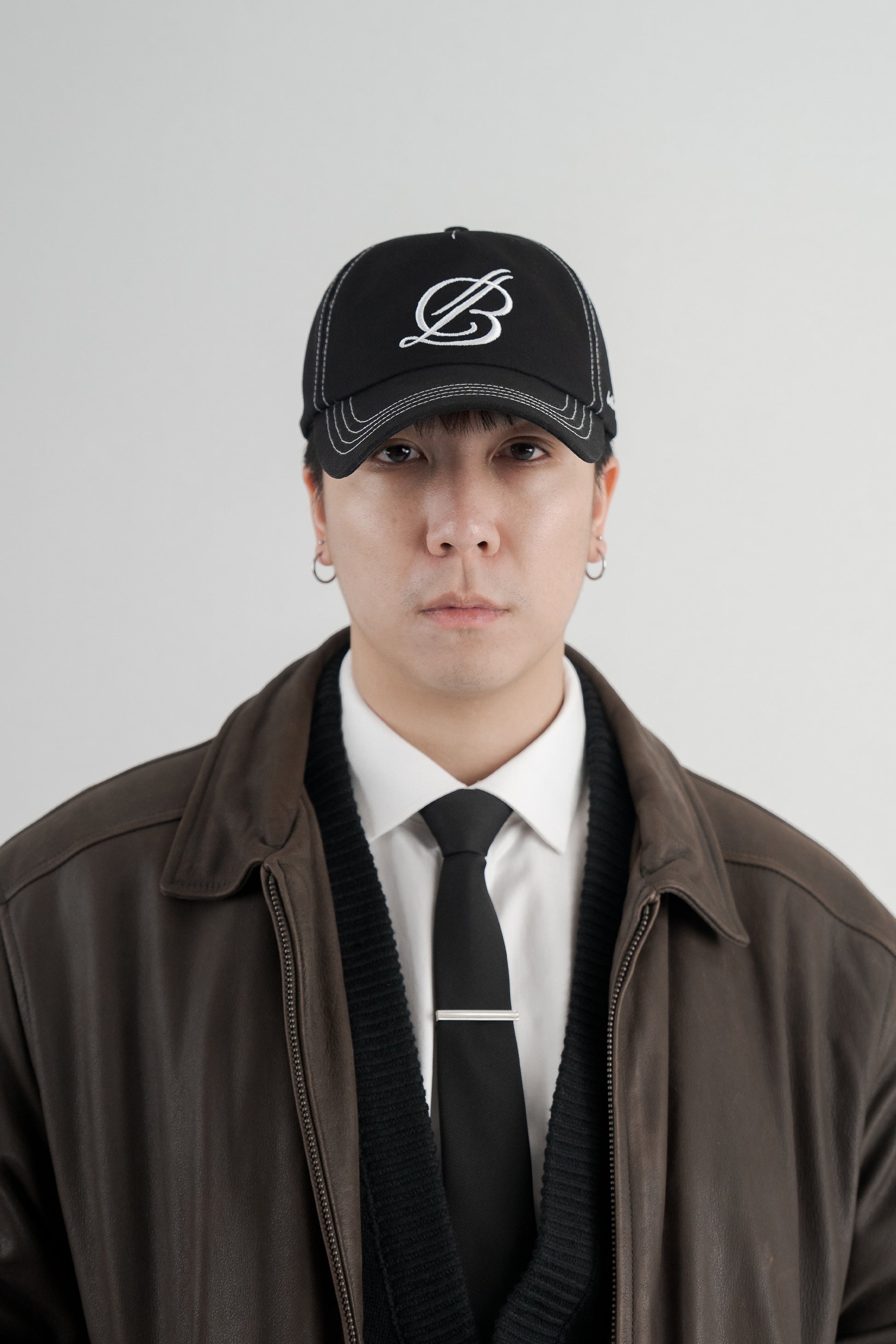 monogram hat - black