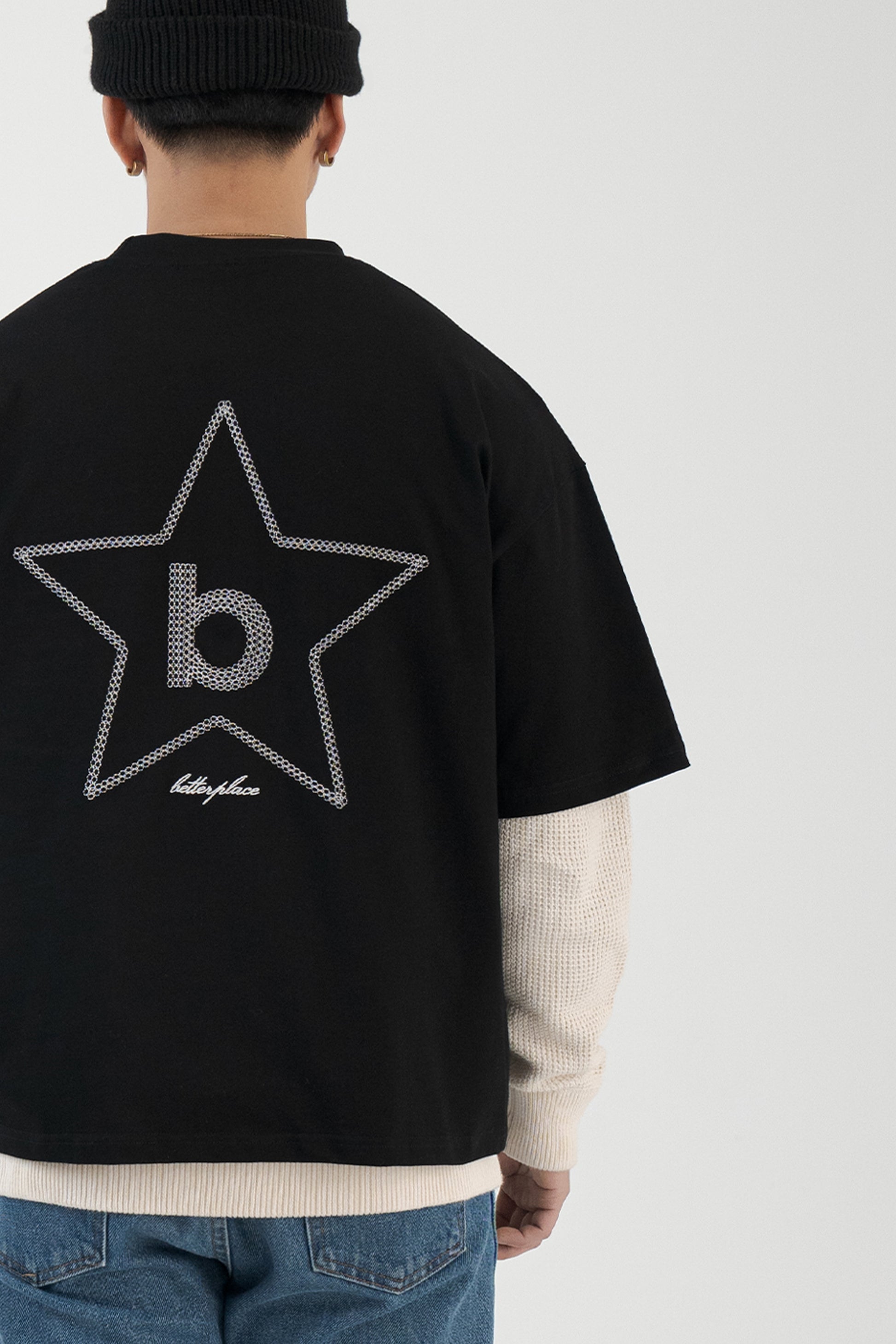 boxy tee - embroidered star black