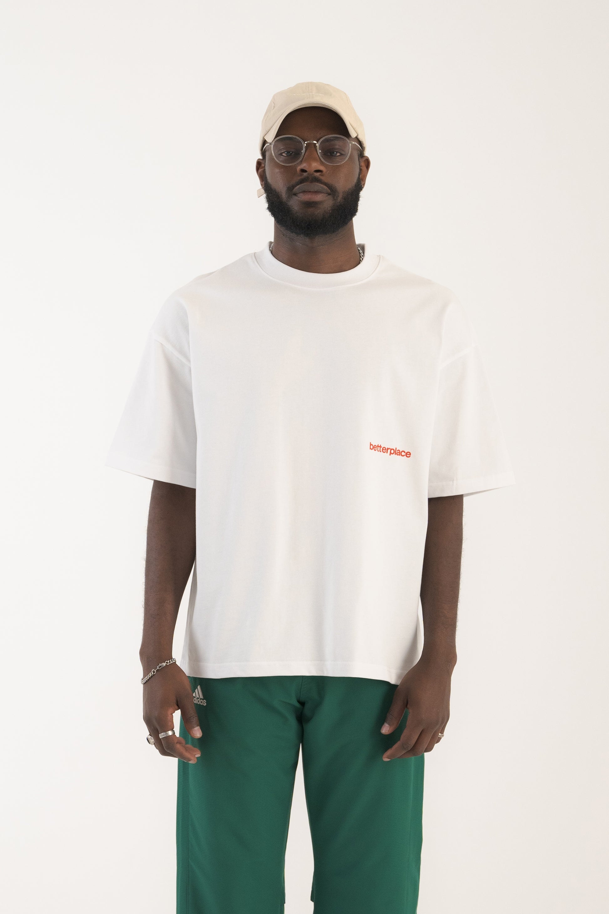 logo box tee - white/crimson